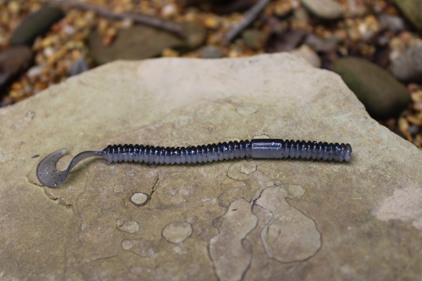 4.5" Curly Tail (Pack of 8)