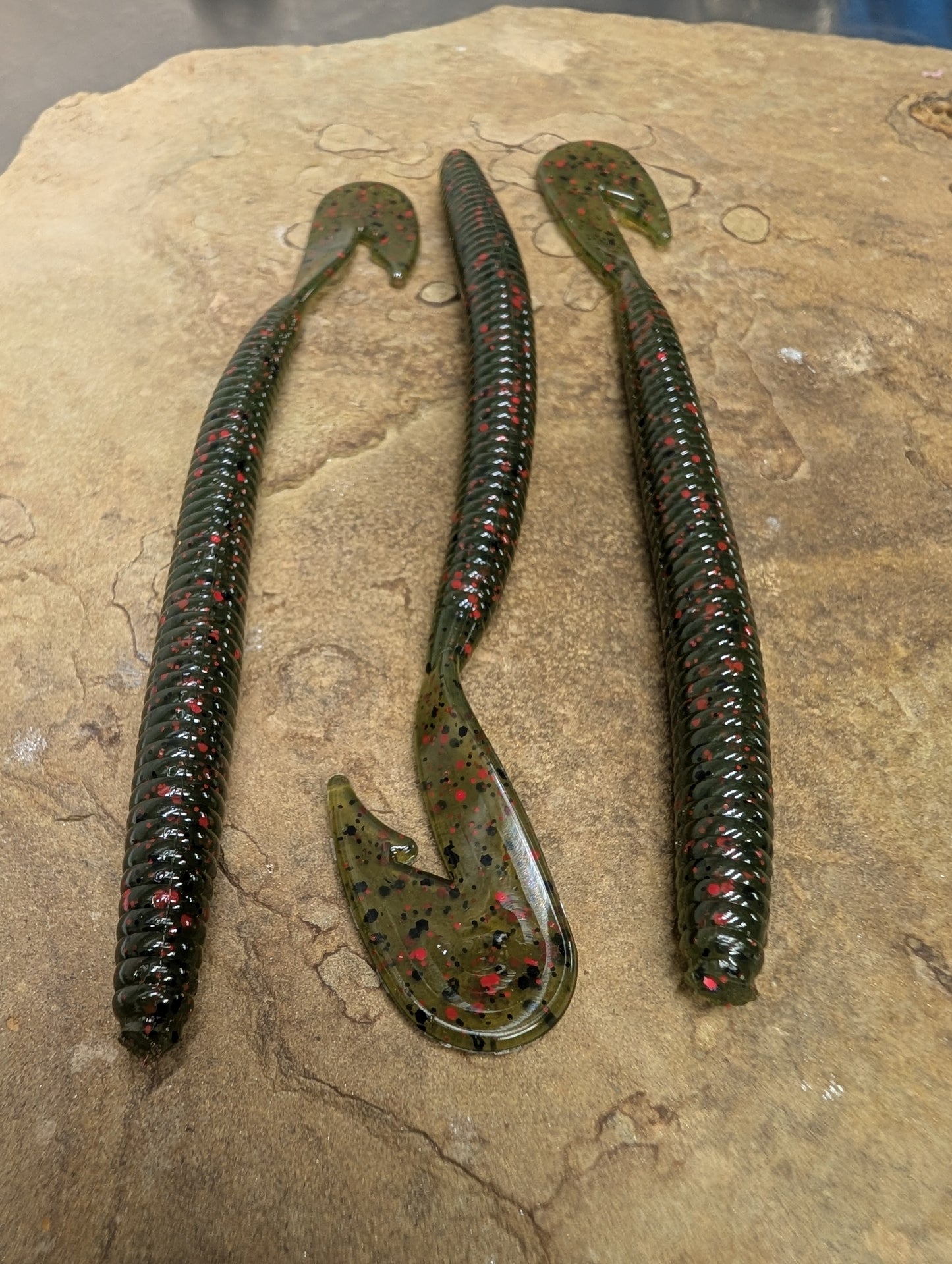 5.75" Assault Worm (Pack of 6)