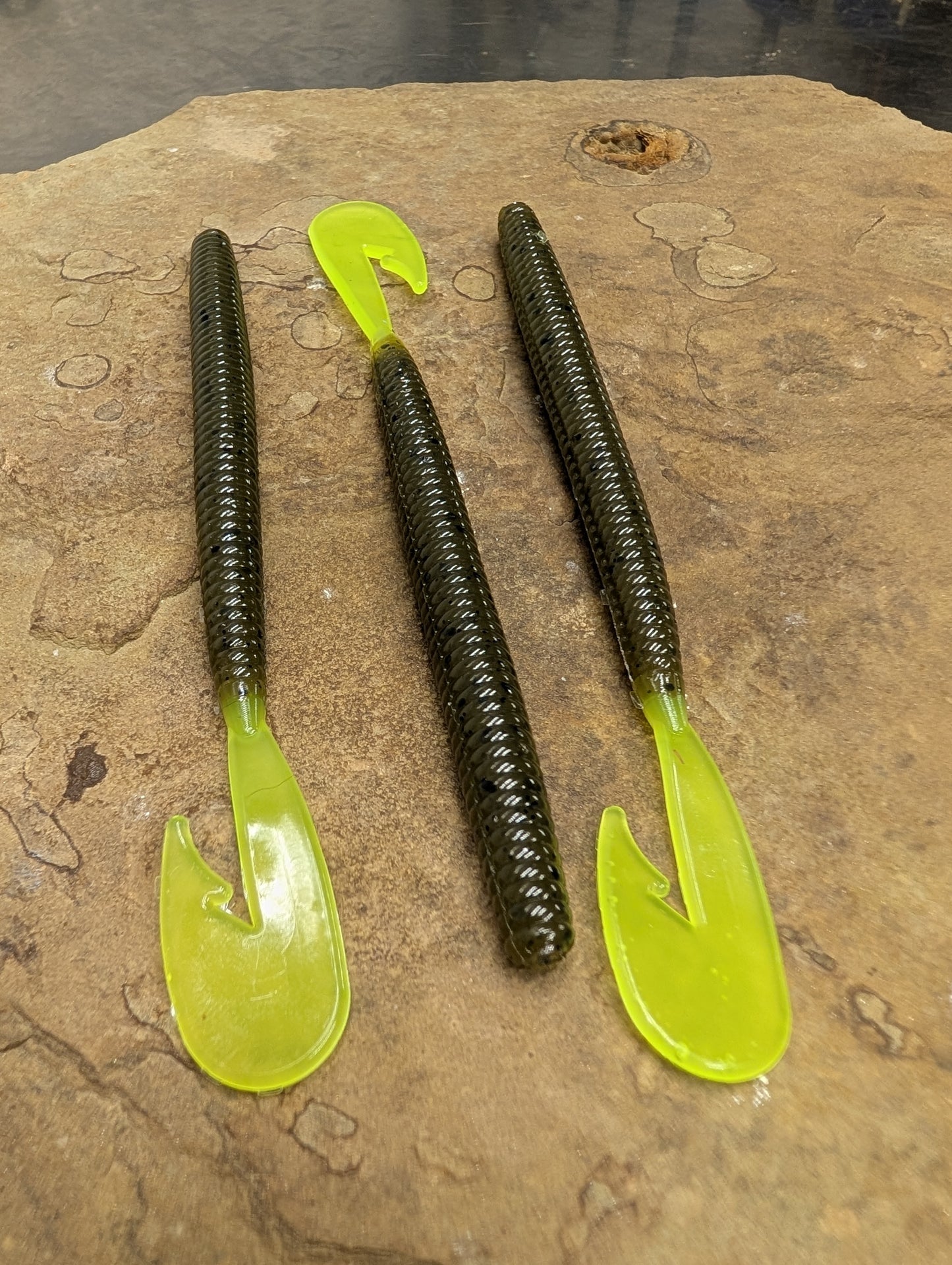 5.75" Assault Worm (Pack of 6)
