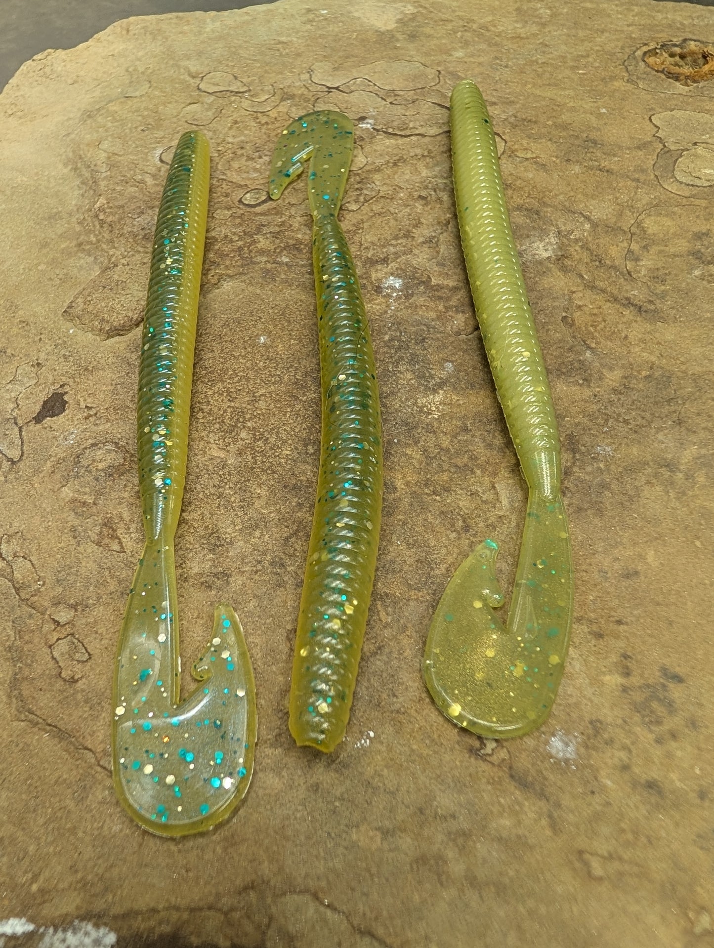 5.75" Assault Worm (Pack of 6)